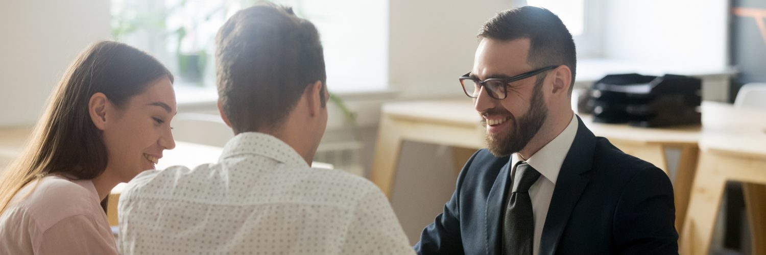 Rechtsschutz für Grenzgänger | Versicherungsmakler B-Quadrat